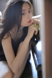 诱人的小峓子BD中文